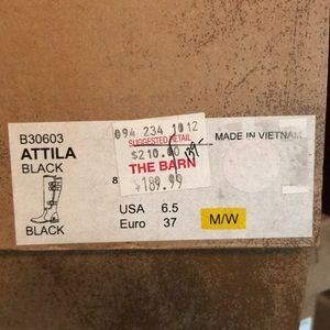 Tall black leather boots , with zipper & buckles